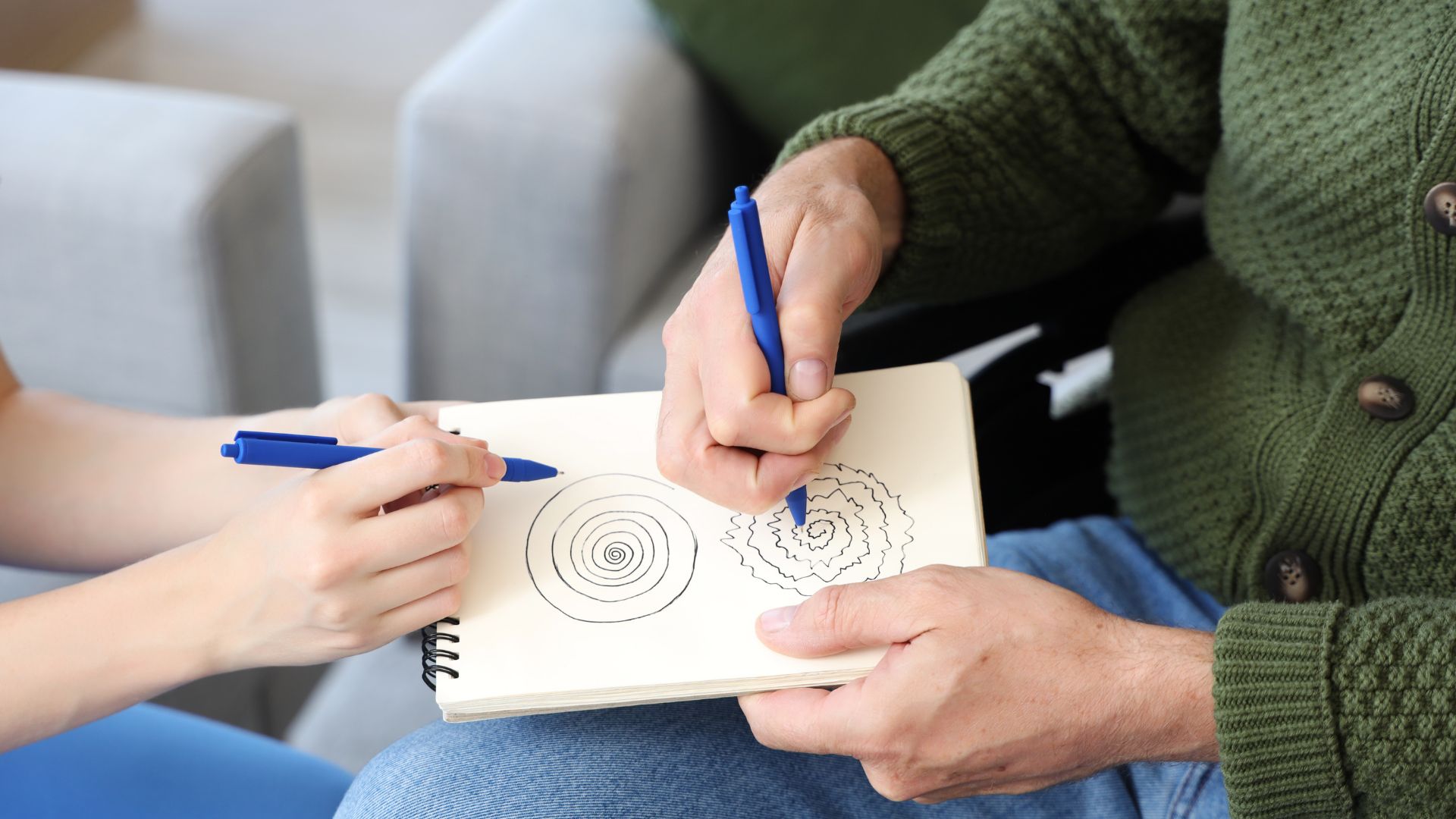11 de Abril é o Dia Mundial de Conscientização da Doença de Parkinson: por que olhar além do tremor faz toda a diferença